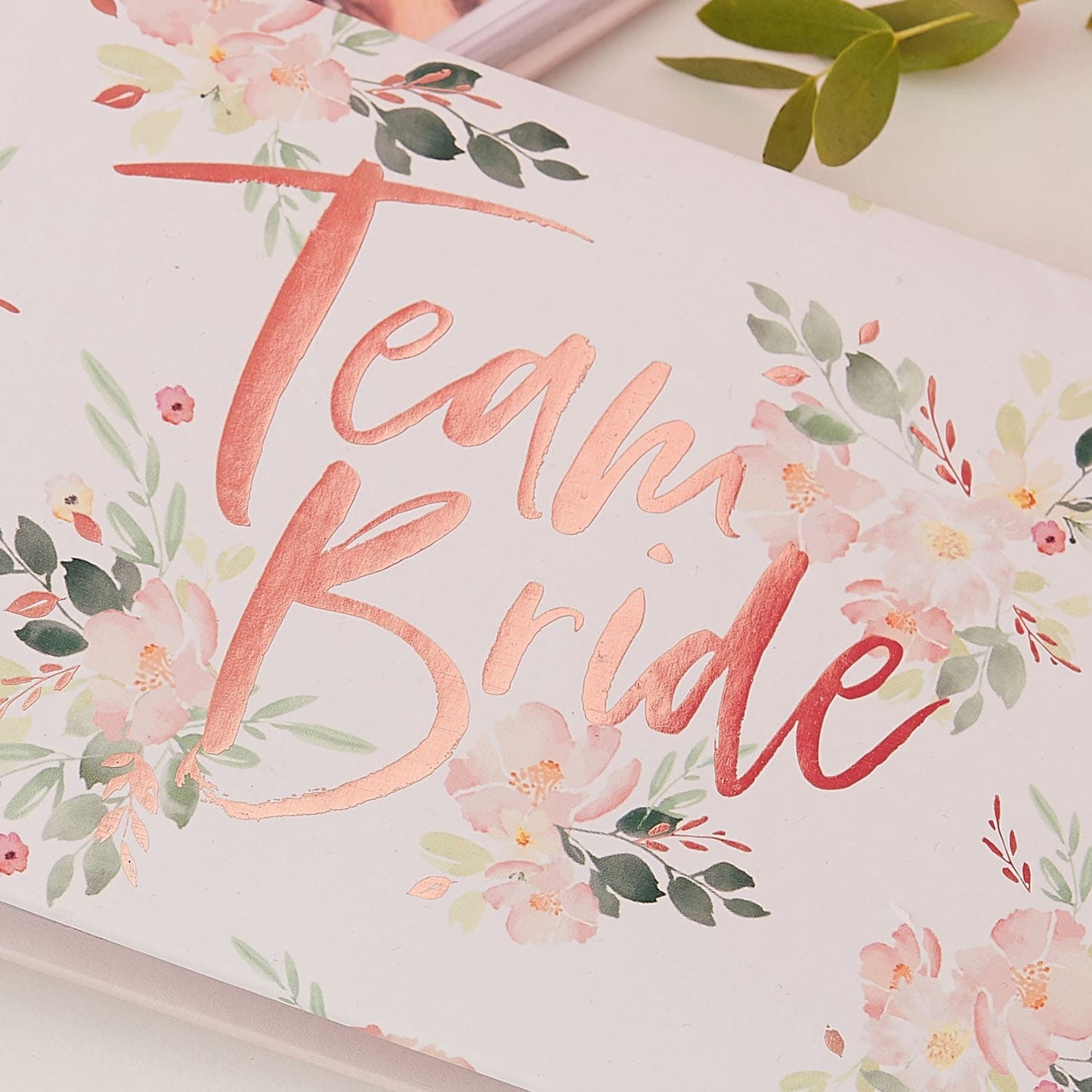 Album photos fleuri écriture Bride-to-Be rose gold pour EVJF