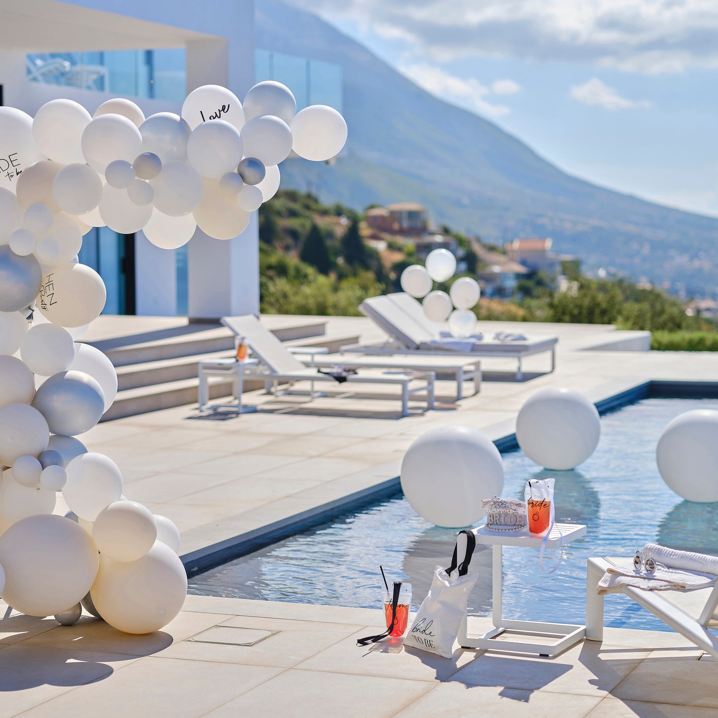 pack de 5 ballons blancs & argentés pour deco evjf
