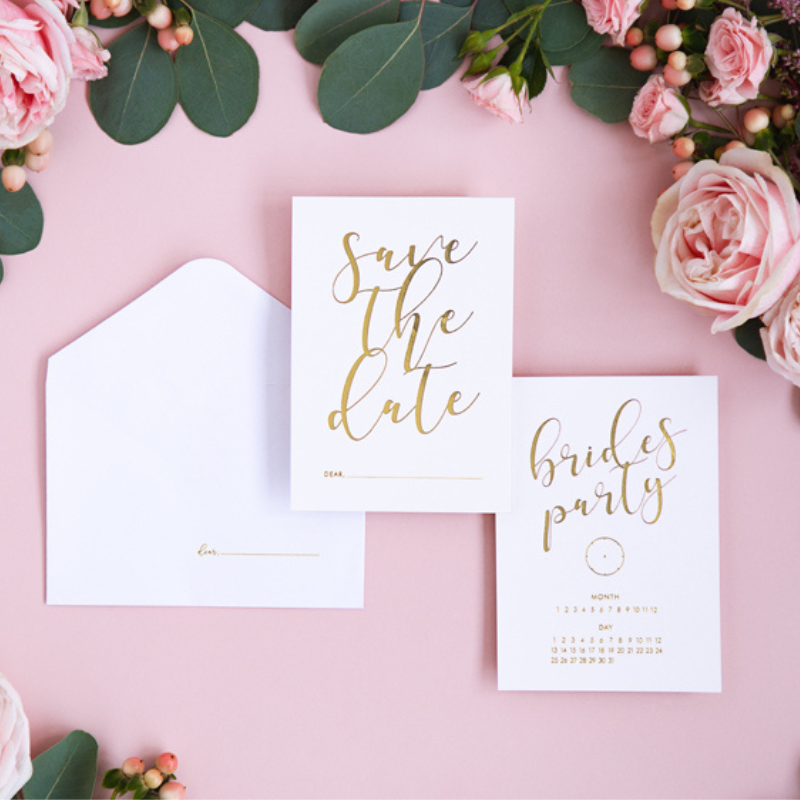 Invitations Save the Date pour EVJF blanches avec dorure or