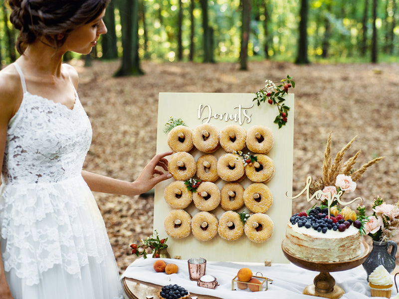 Mur à donuts pour mariage et EVJF afin de décorer la table