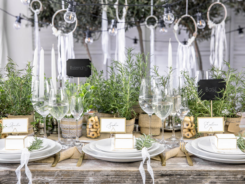 Porte Marque-place en forme de triangles doré pour EVJF & Mariage