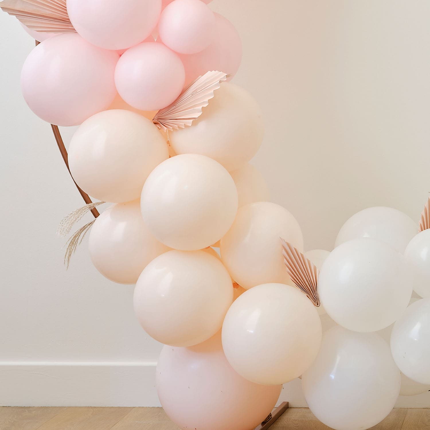 Arche Ballons Rose Pêche Nude Blanc EVJF Mariage – Lital Bride